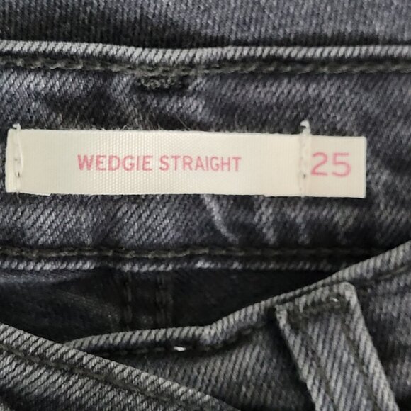 Levis Wedgie Straight High-Rise Button Fly Jeans Womens Size 25 Black Denim - Picture 6 of 6